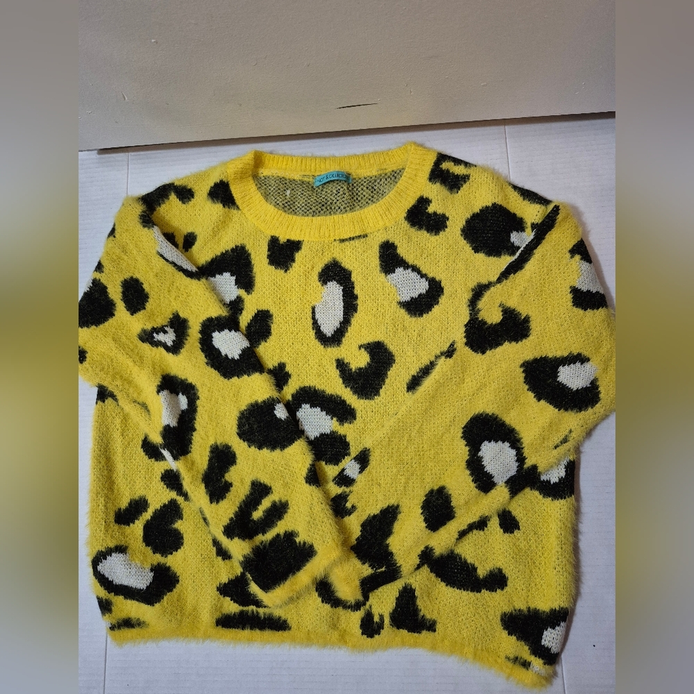 Hot & Delicious Yellow and Black Patterned Sweater